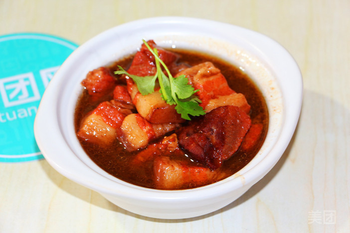                  小刚坛肉砂锅居