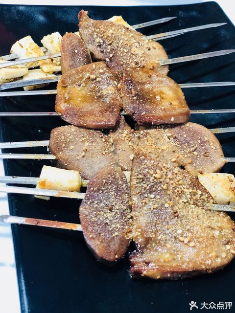 推荐菜:延边烧烤(泺口店)位于济南市天桥区泺安路尚品清河