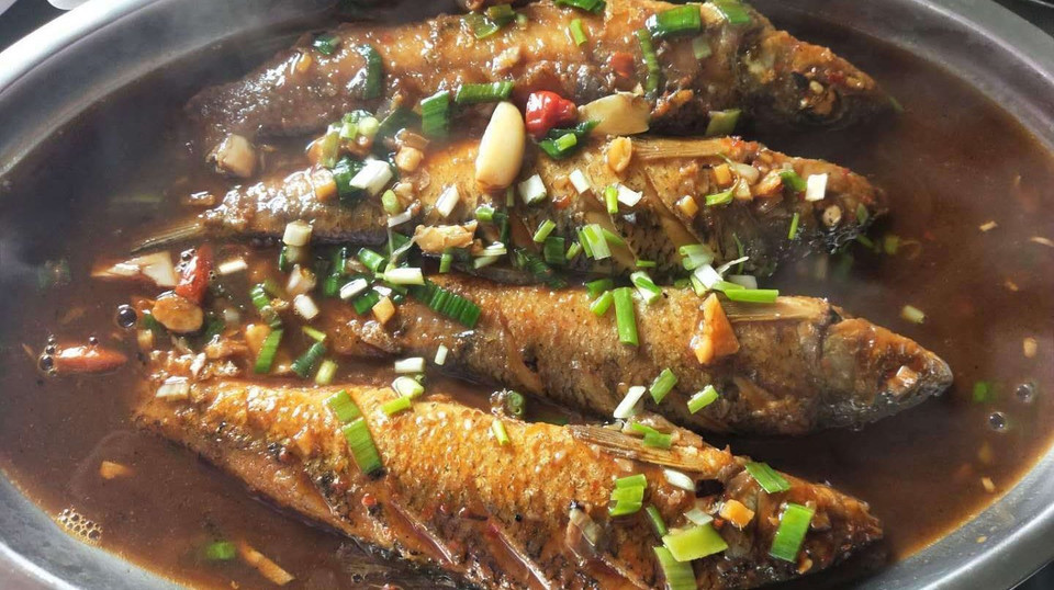 推荐菜:春霞私房菜位于池州市青阳县219省道九华山风景区灯塔停车场旁