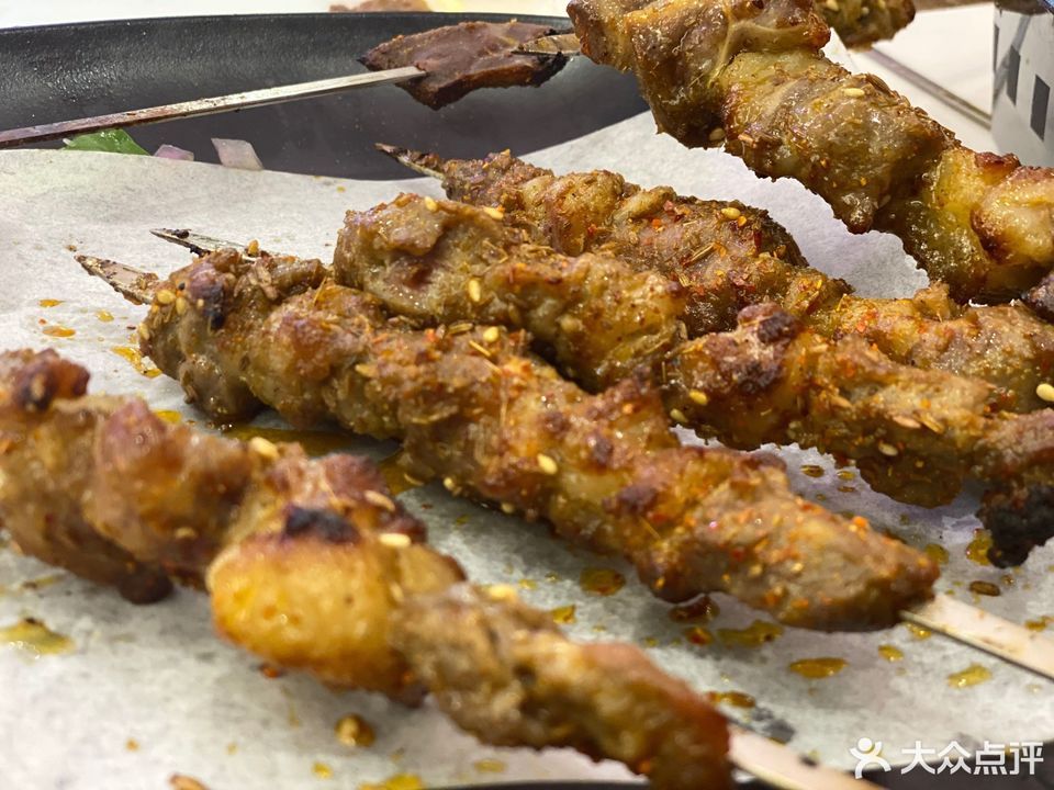 串香里电烤羊排串中央公园店