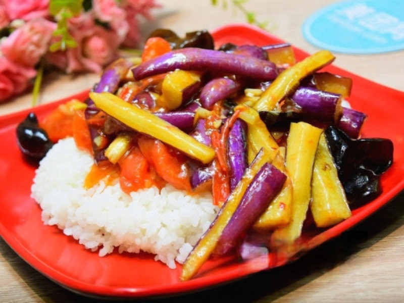 青椒肉丝盖浇饭鱼香肉丝盖浇饭鱼香茄子盖浇饭分类:餐饮;快餐;中式