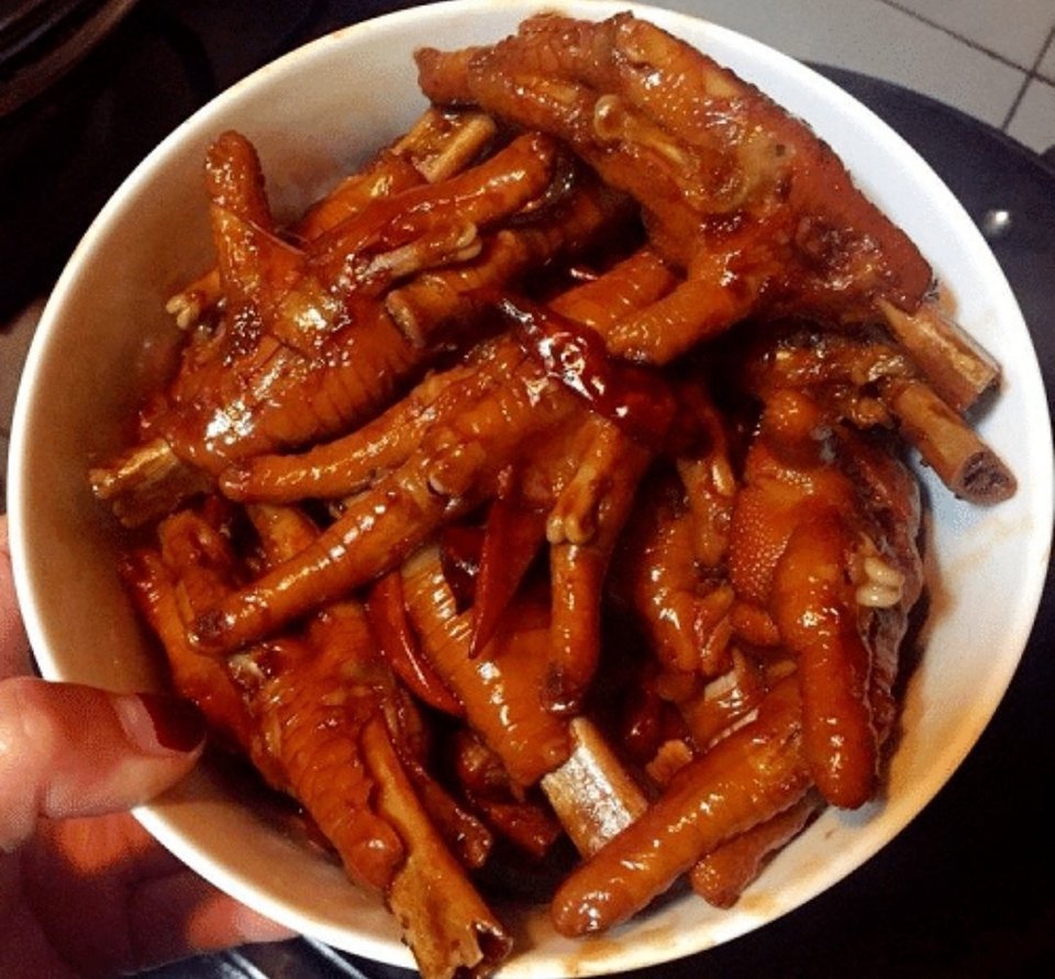辣卤鸡爪图片