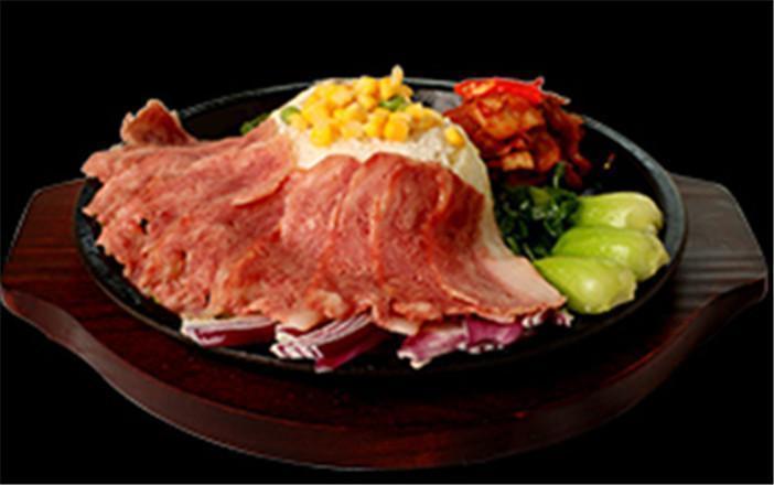 培根铁板饭图片
