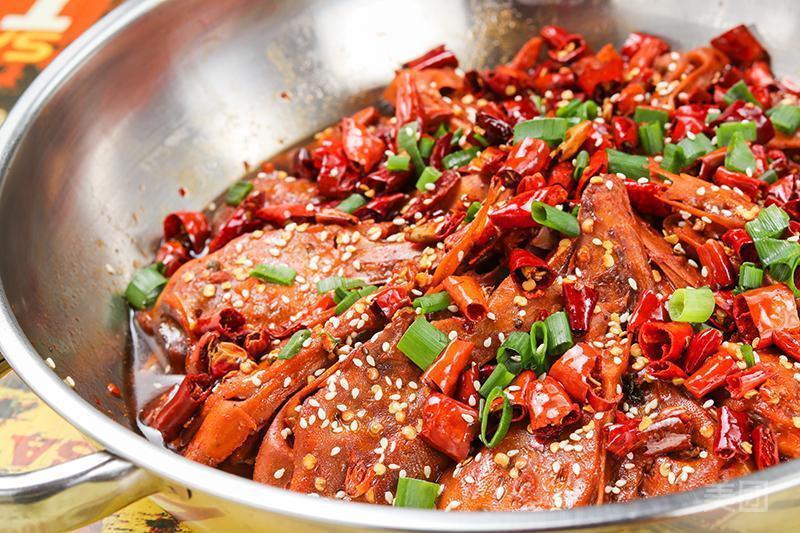 渝香干锅辣鸭头沈铁店