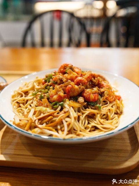 招牌小龙虾拌川图片