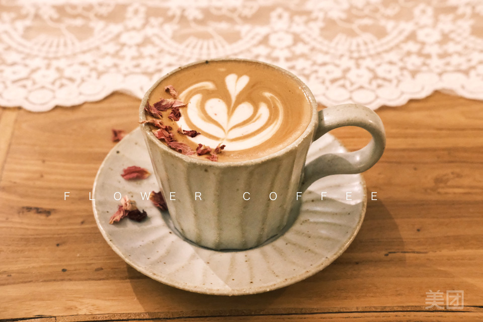 海盐玫瑰拿铁图片