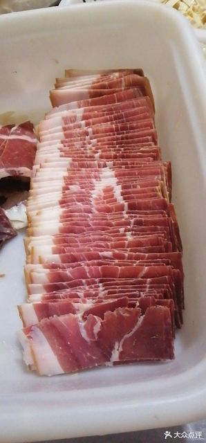 推荐菜:吴记云南天麻火腿鸡位于成都市双流区彭镇燃灯路130号