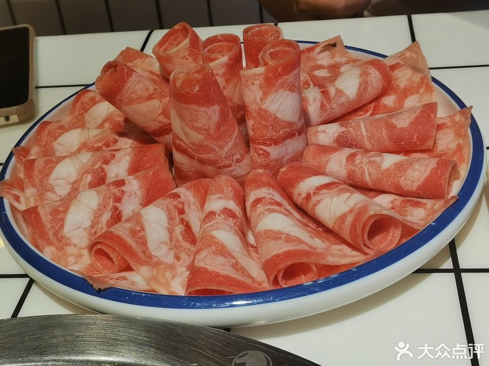 贤合庄卤味火锅(汇博上谷大观店)位于保定市竞秀区朝阳北大街2228号