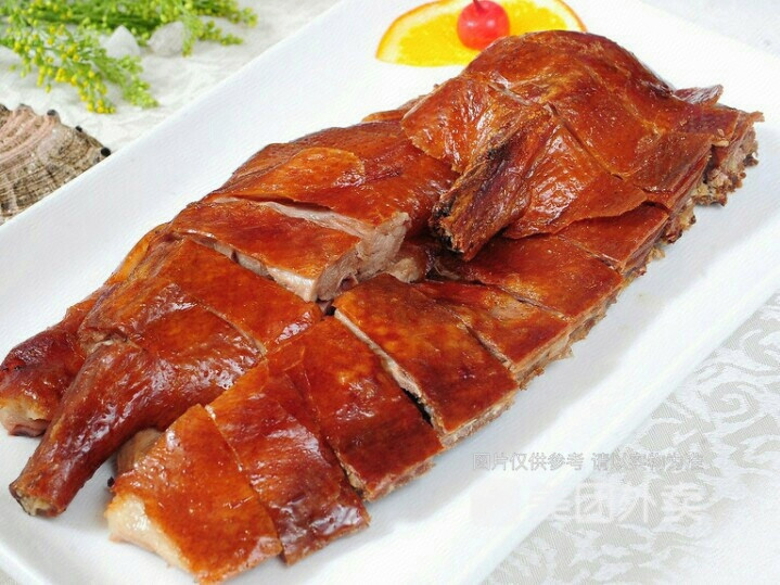 剁式脆皮烤鸭图片