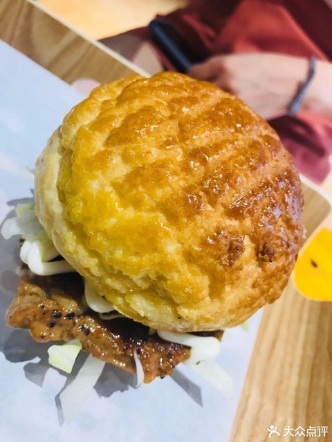 菠萝猪扒包图片