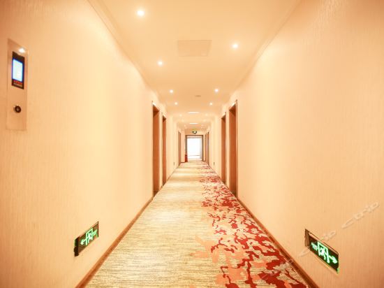 麦吉时尚酒店(长沙井湾子中南林科大店)