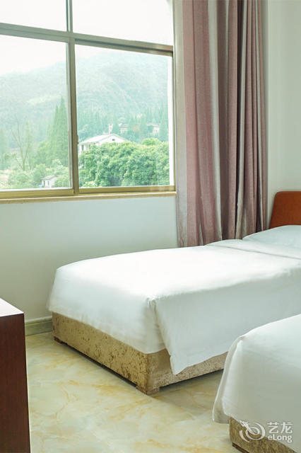 吉安市 住宿服务 酒店 > 井冈山薇薇民宿