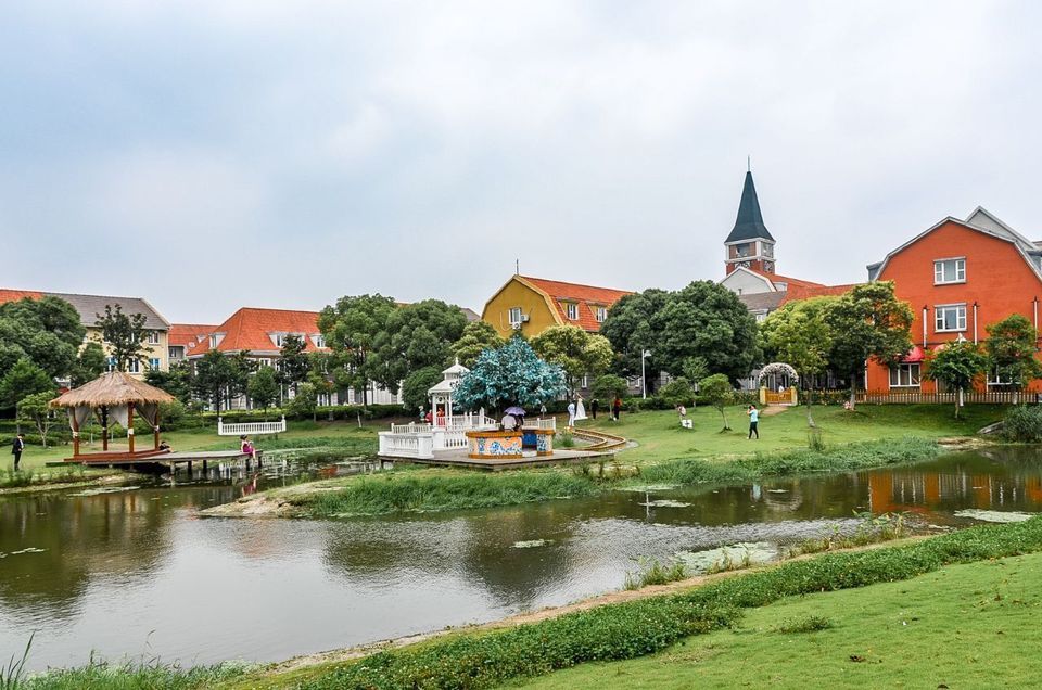 美兰湖景区图片