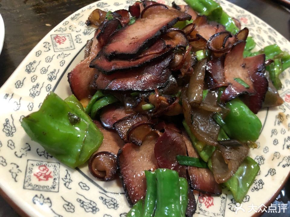 腊肉炒苕粉图片