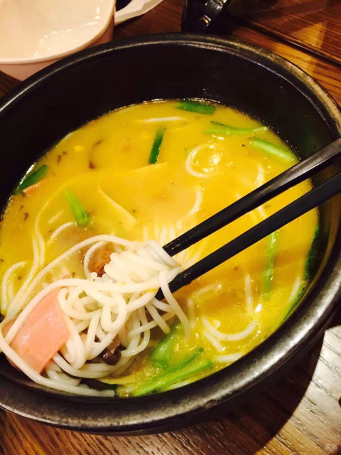 十秒到过桥米线九州店