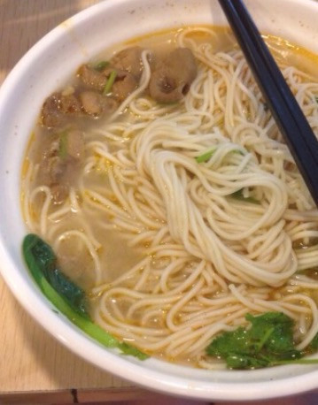 推荐菜:面面俱到(通新路店)位于无锡市锡山区锡港公路与通新路交汇处