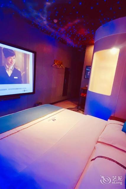 唐山蓝鱼电影主题酒店