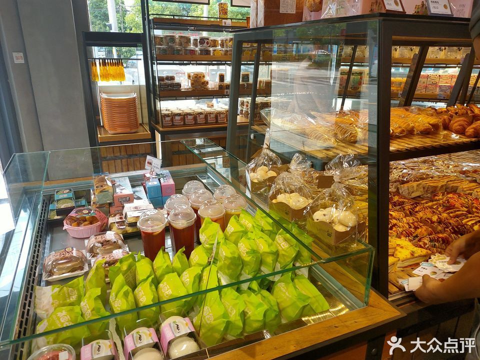 万千糕饼福寿店