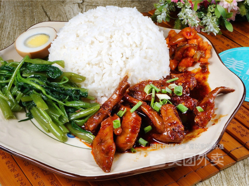 香辣鸡翅饭图片