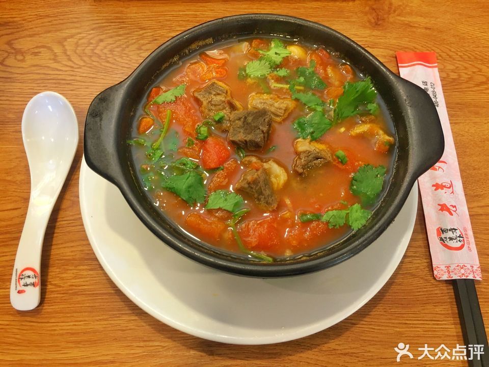 牛肉柿子砂锅图片图片