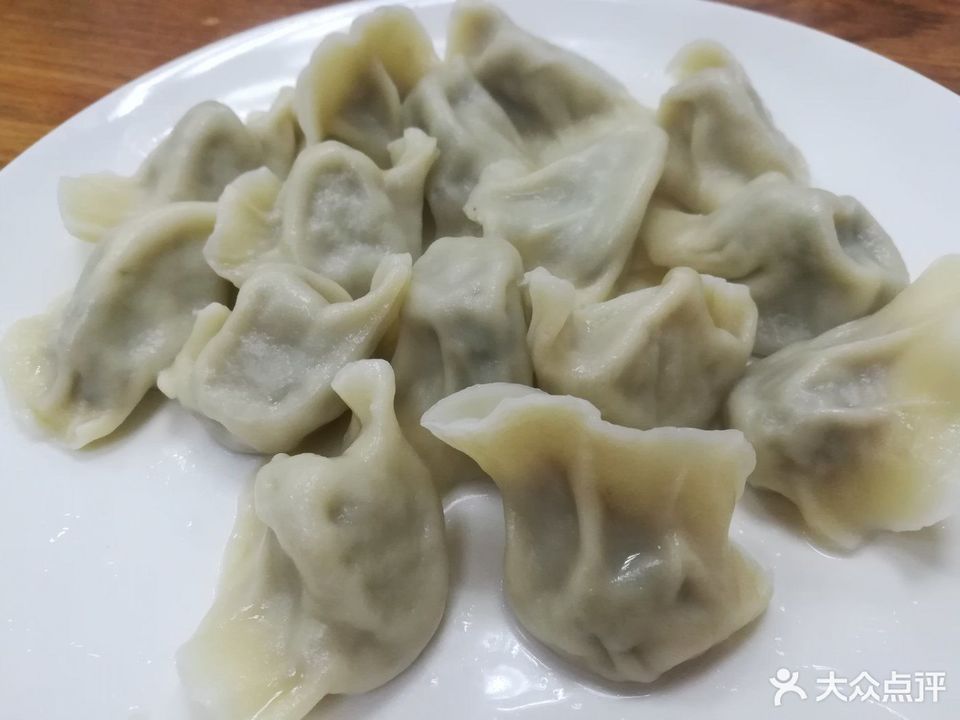 羊肉韭菜饺子图片