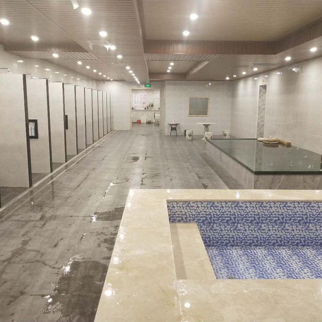 鞍山市 > 海德公园水晶宫                   
