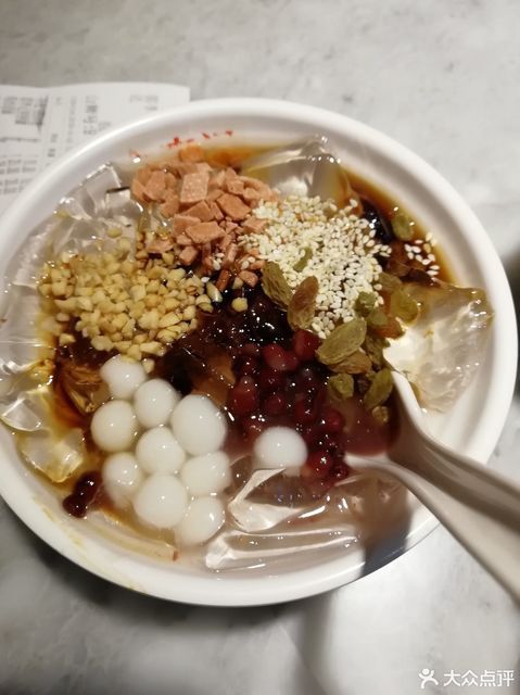 玫瑰汤圆冰粉图片