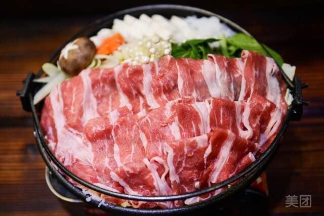 牛肉寿喜锅图片