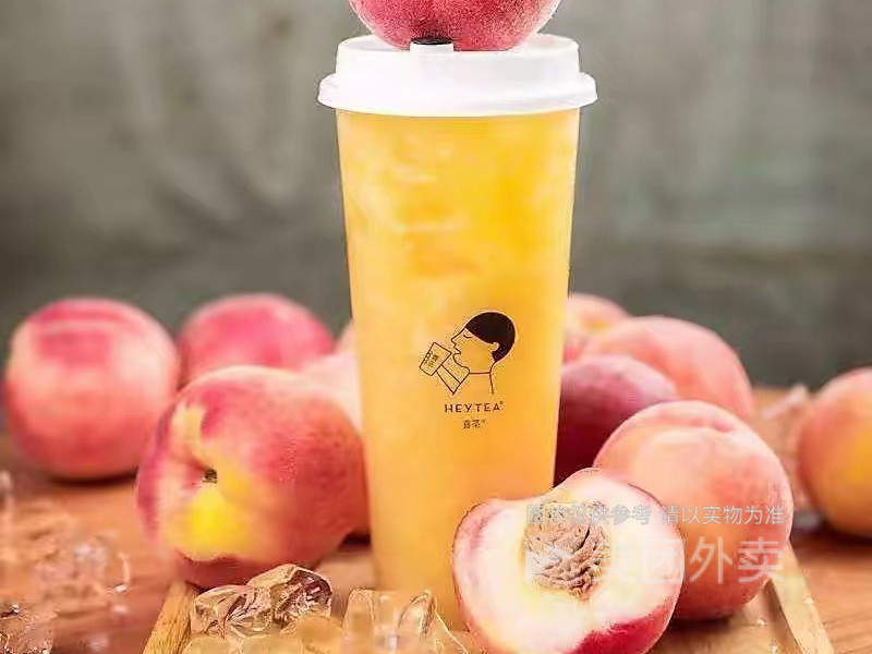 满杯水蜜桃图片