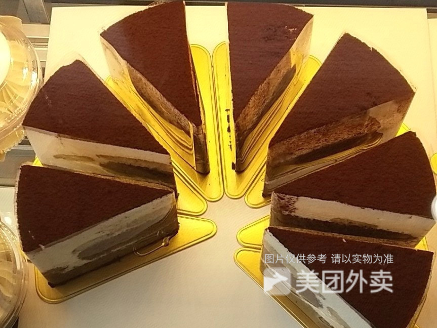 提拉米苏三角形图片