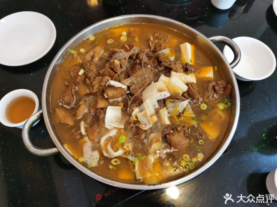 穆斯林饭庄(舒雅居小区南)位于通辽市扎鲁特旗乌力吉木仁路 标签:清真