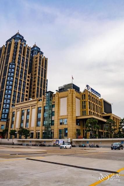 铂顿国际公寓(广州番禺政务中心店)