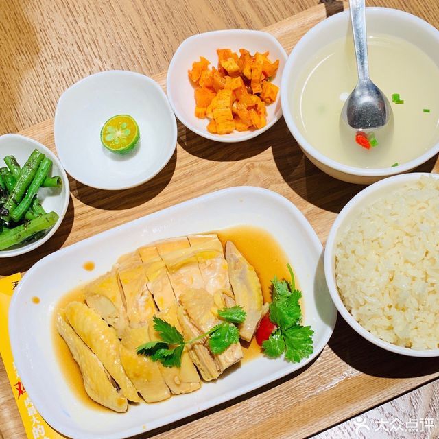 招牌海南鸡饭套餐图片