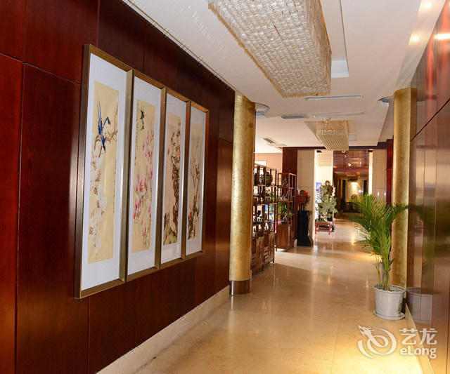 蒲城紫荆阁大酒店