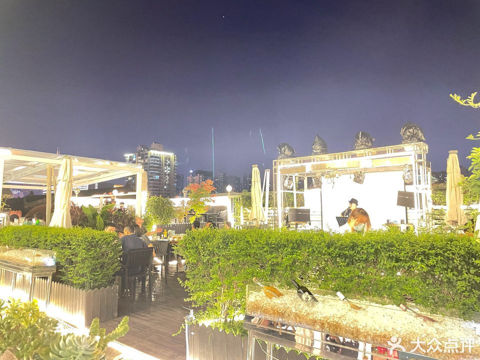 勿幕·玖里屋顶花园餐厅