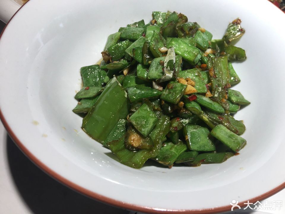 擂辣椒四季豆图片