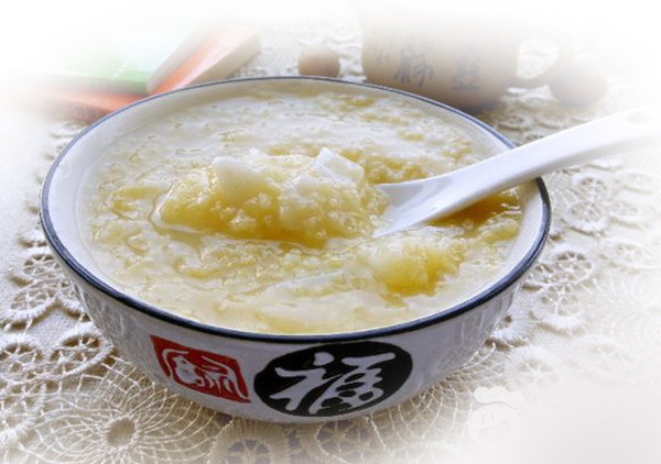 小米山药粥图片