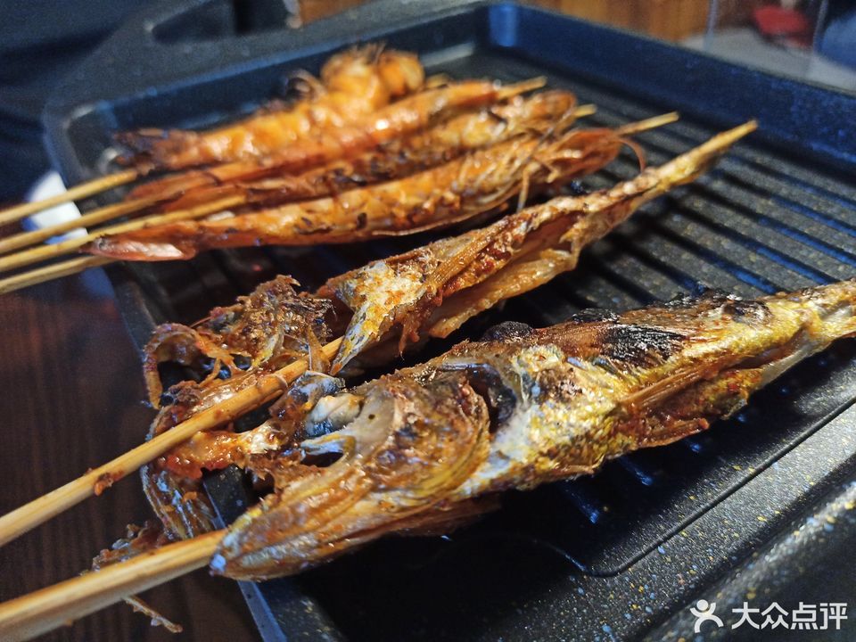 沪小串烧烤大排档汉口路店