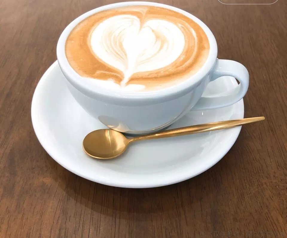 香草拿铁咖啡图片