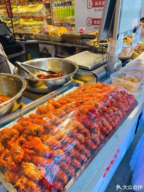 桂花糯米藕推荐菜:亿佳客(嵩山路店)位于郑州市二七区嵩山南路6号