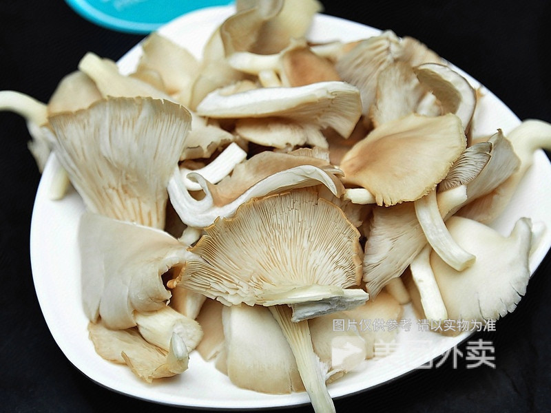 满街香大碗麻辣烫饮品