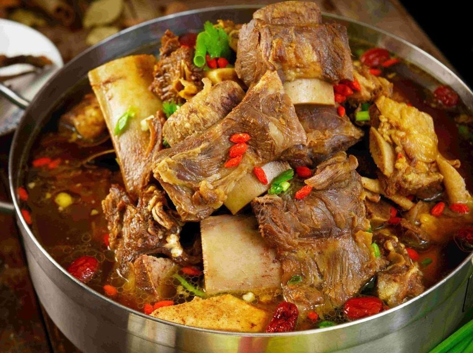 阿宝牛骨火锅顾乡店
