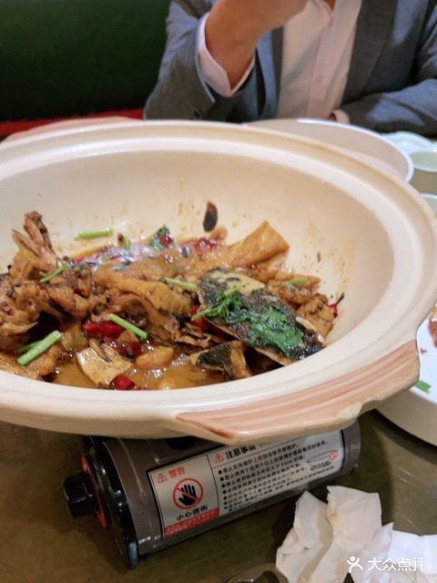 郑州市 餐饮服务 餐馆 > 阿勇美食(第三大街店)推荐菜:分类:餐馆;餐