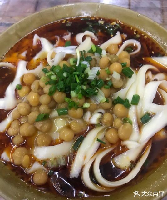 豌豆刀削面图片