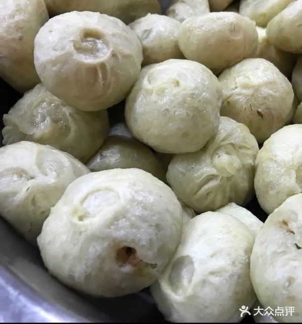 快餐 > 芙蓉大包标签: 推荐菜: 分类:餐饮;小吃快餐店;小吃;大包;包子