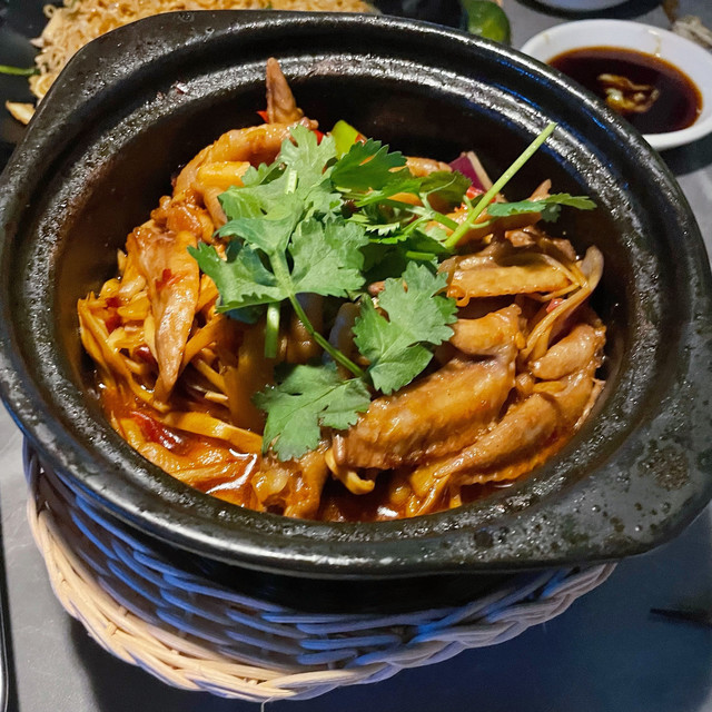 鸡尖鸡爪煲图片