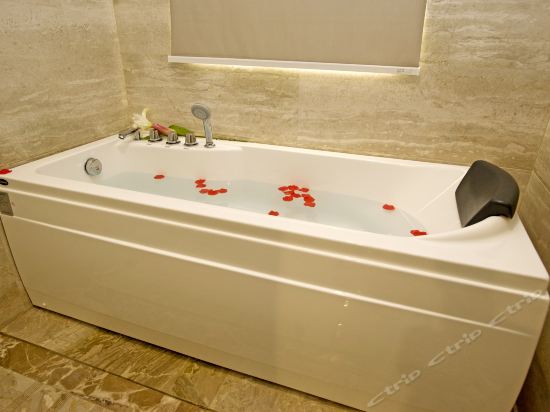 市江油建新路228号(龙溪谷旁)推荐菜:分类:星级酒店;酒店;宾馆酒店