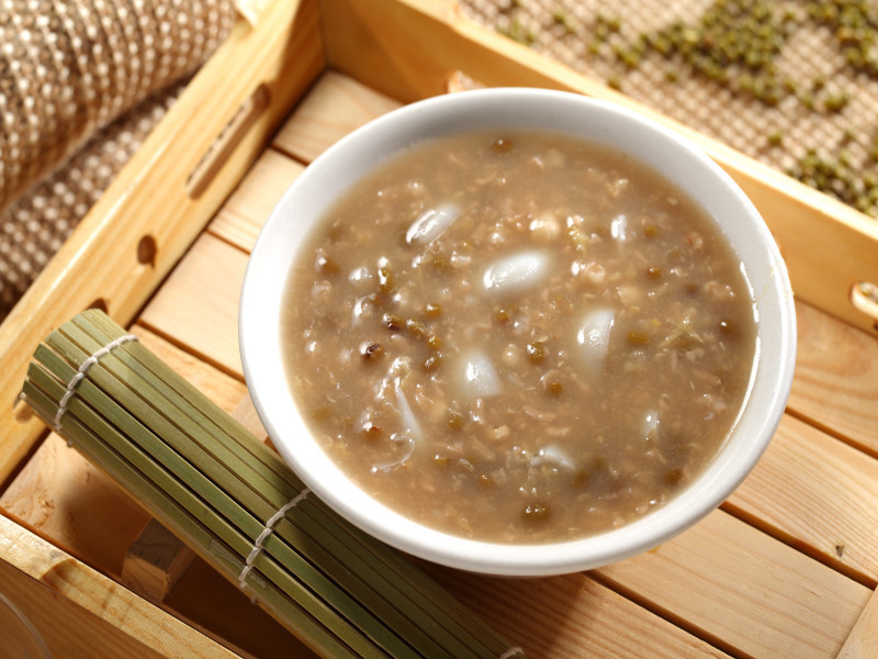 薏米绿豆百合粥图片