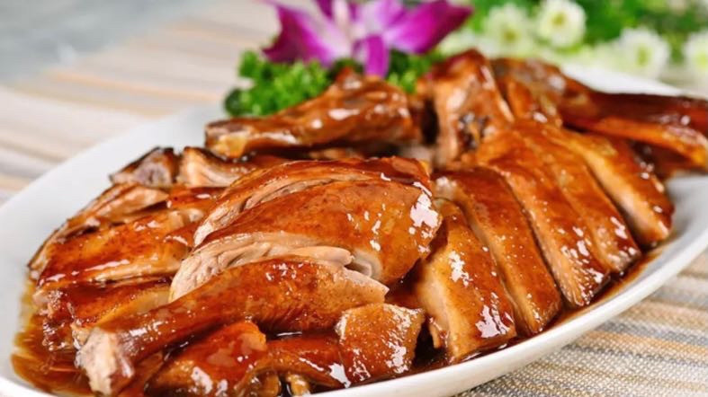 秘制三杯鸭图片