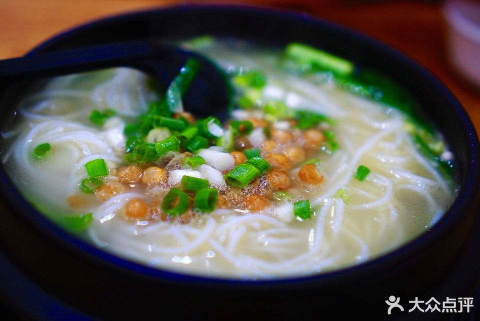 鸡肉过桥米线图片